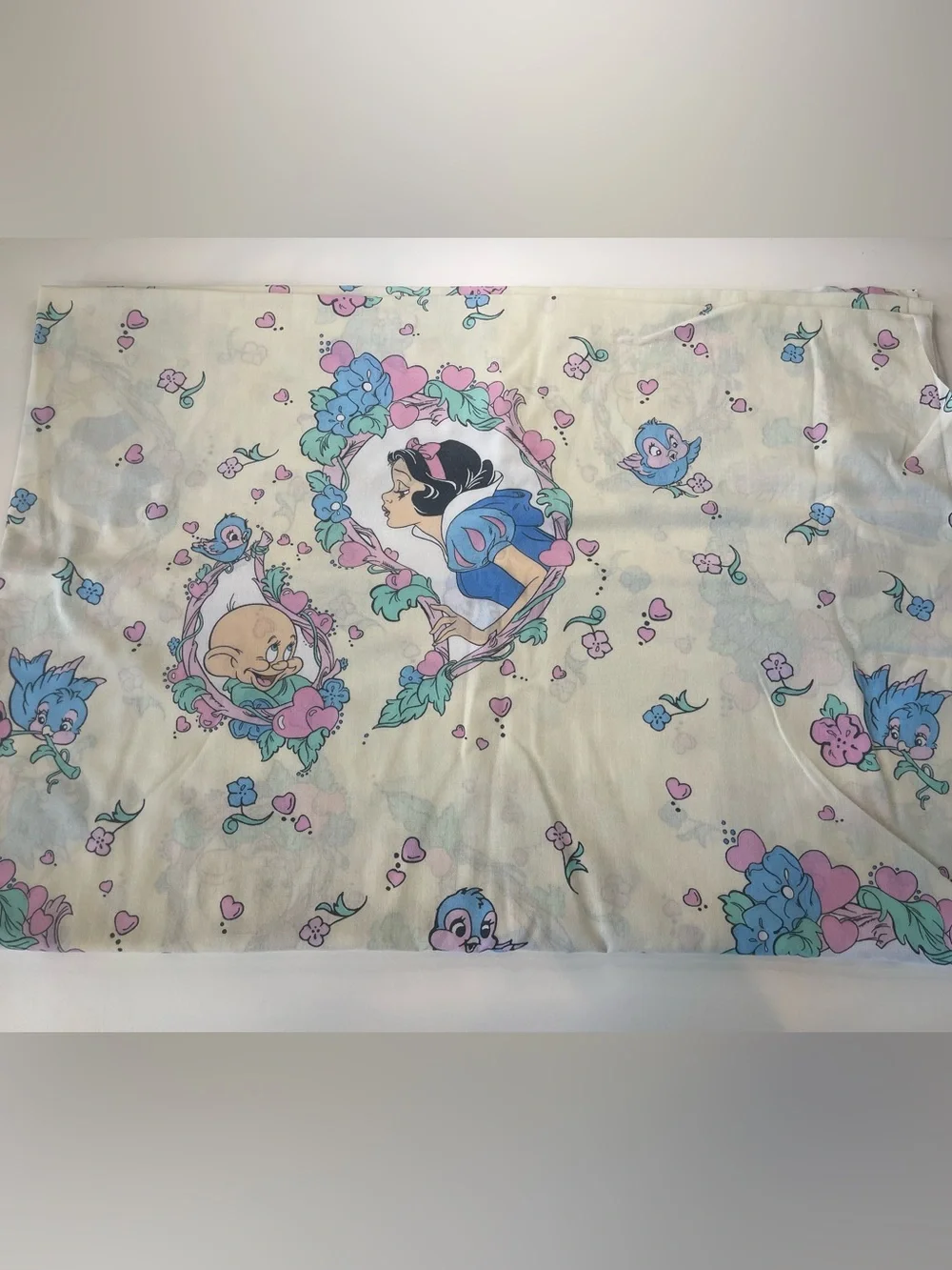 Walt Disney Snow White & The Seven Dwarfs Twin Bed- 4 Piece Sheet Set- Vintage